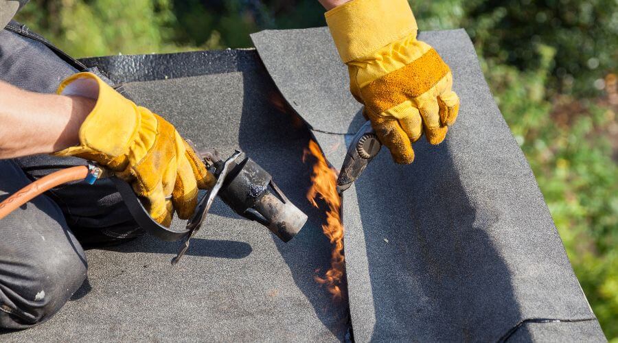 Professional gutter cleaning in University Place, WA